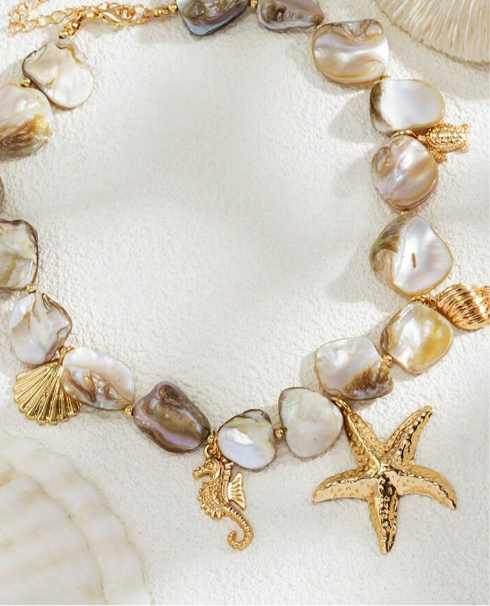 Sea Star short white necklace