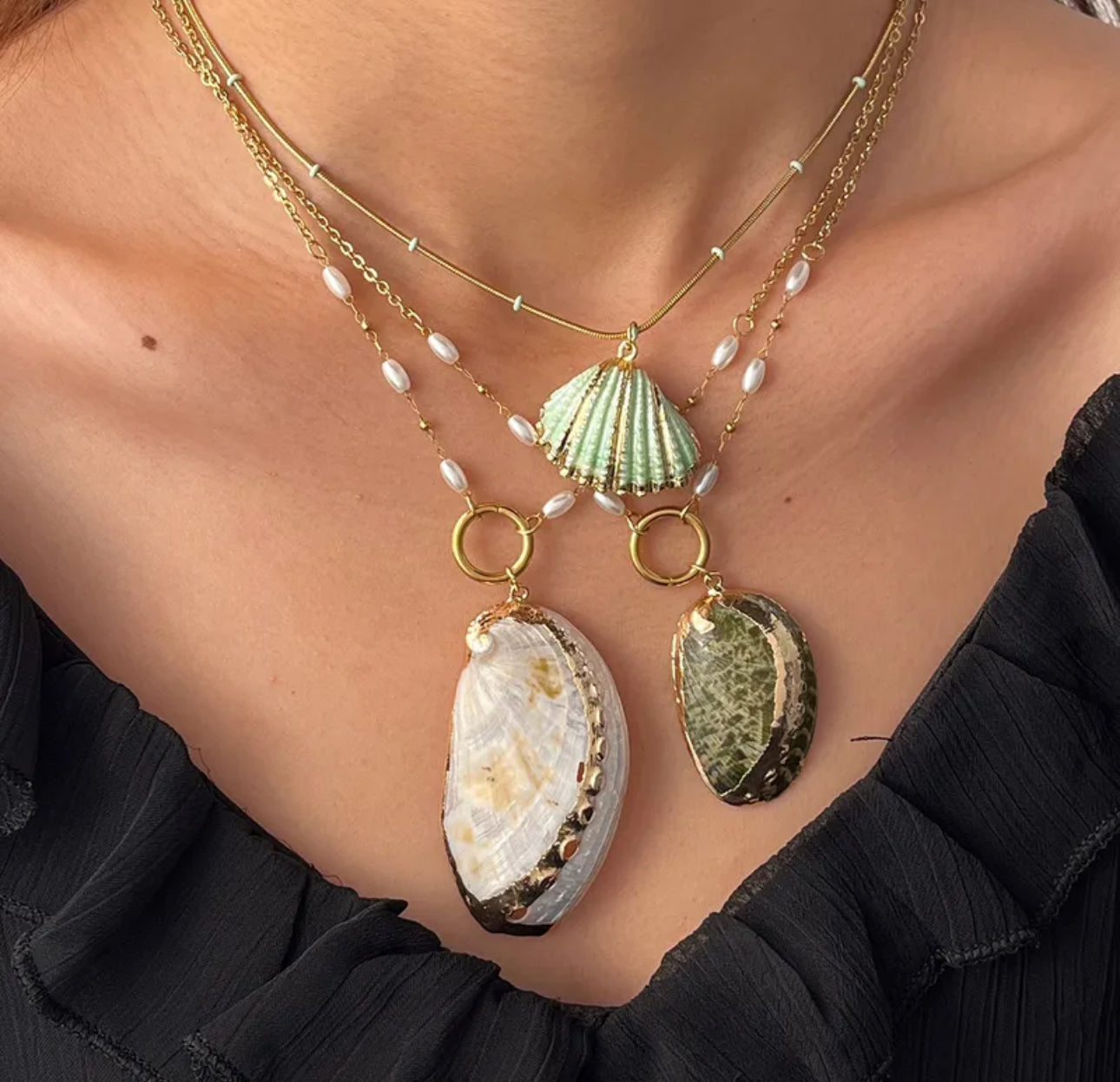 Pistachio seashell necklace