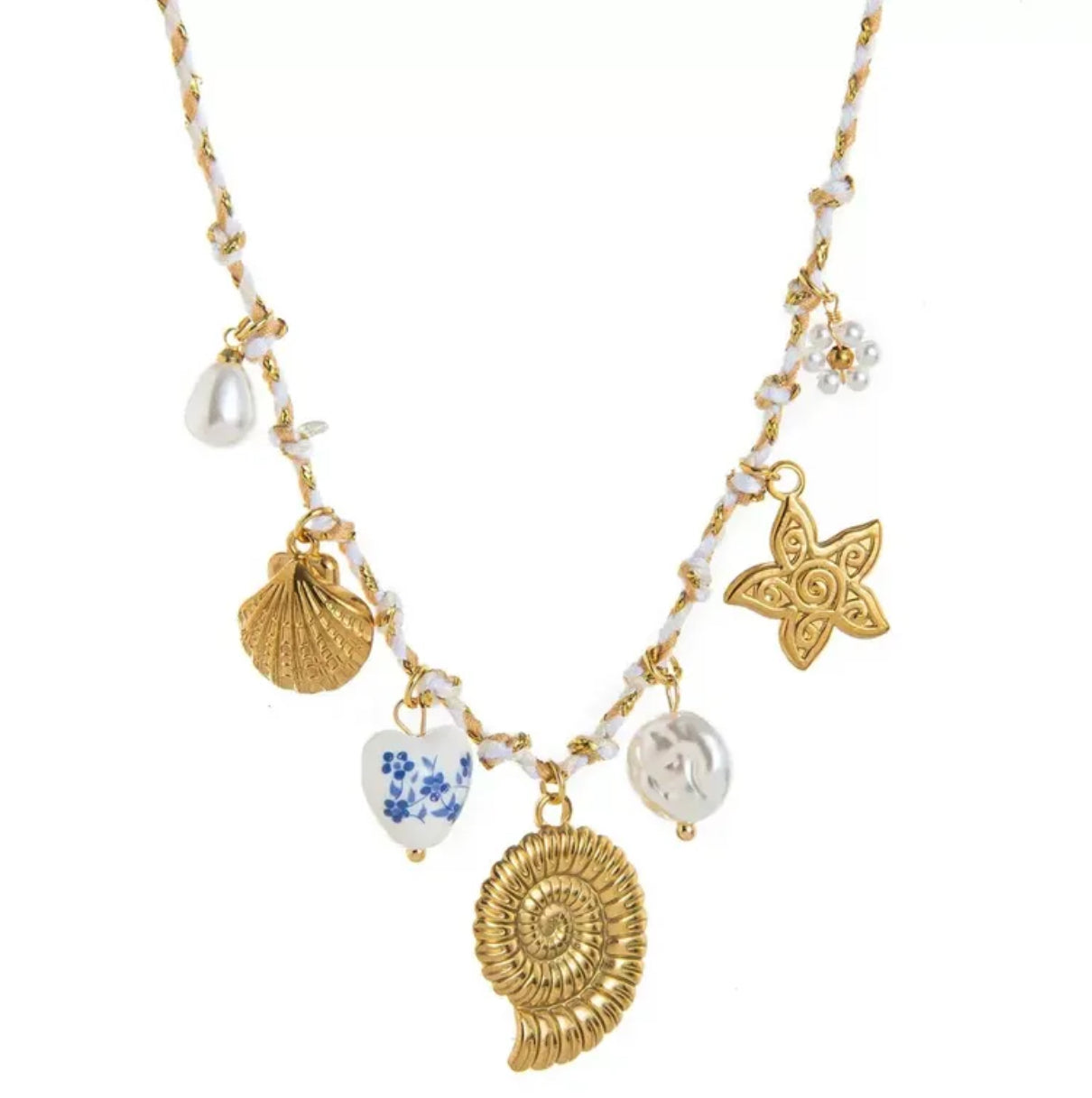 White knitted necklace