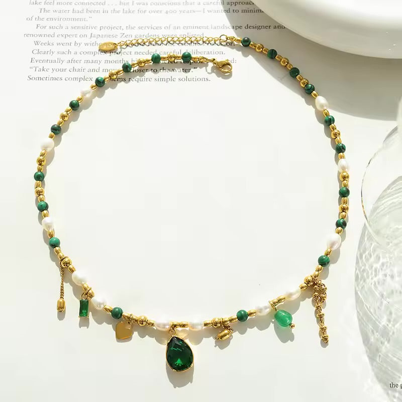 Smaragda necklace