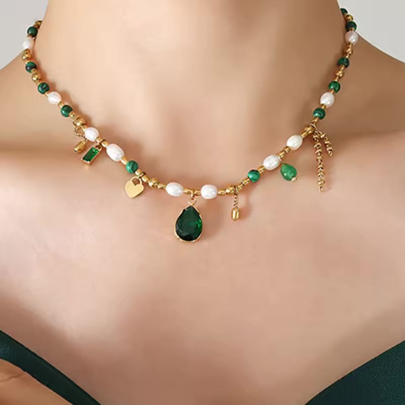 Smaragda necklace