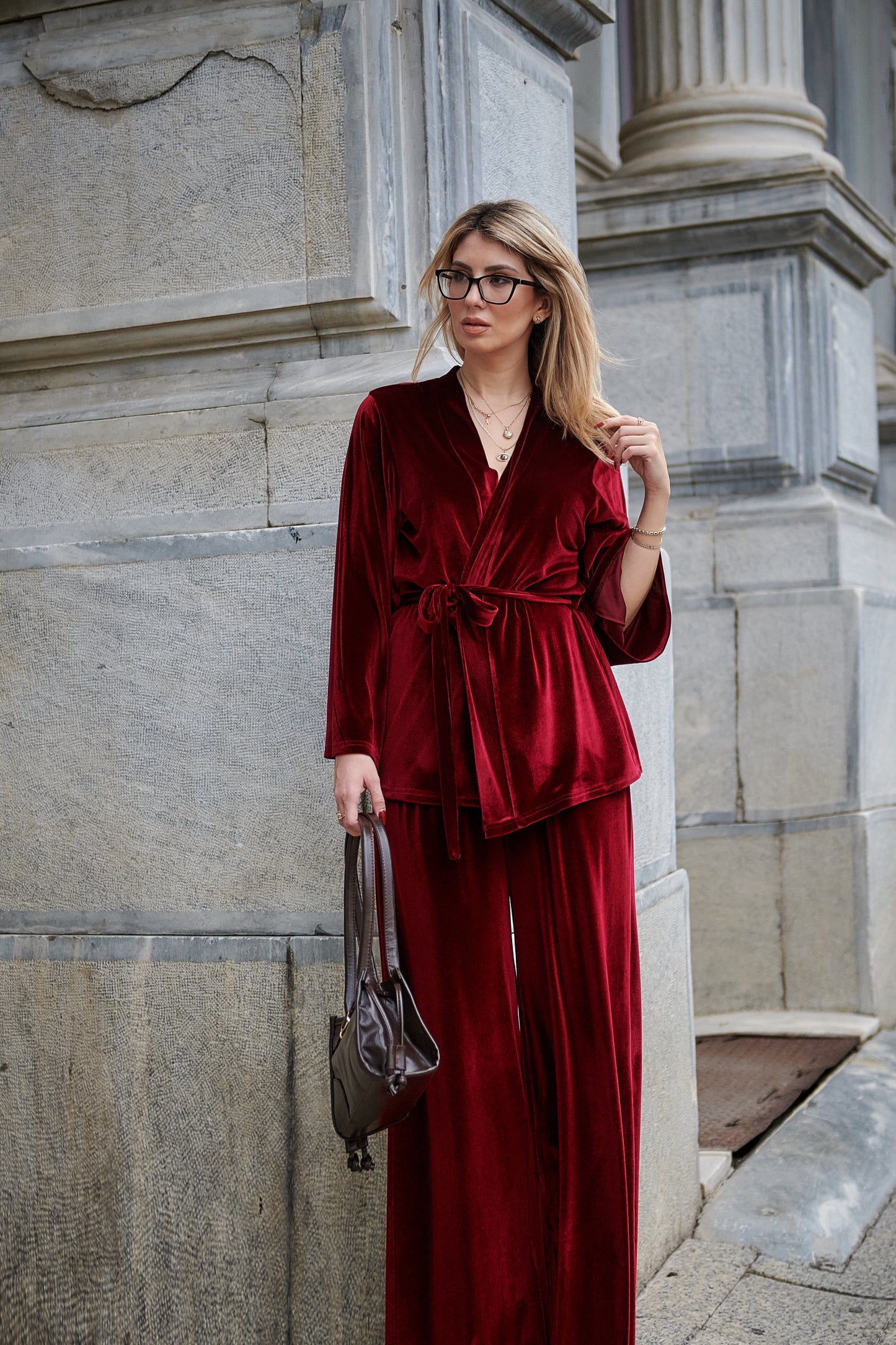 Analise Velvet Bordeaux Set