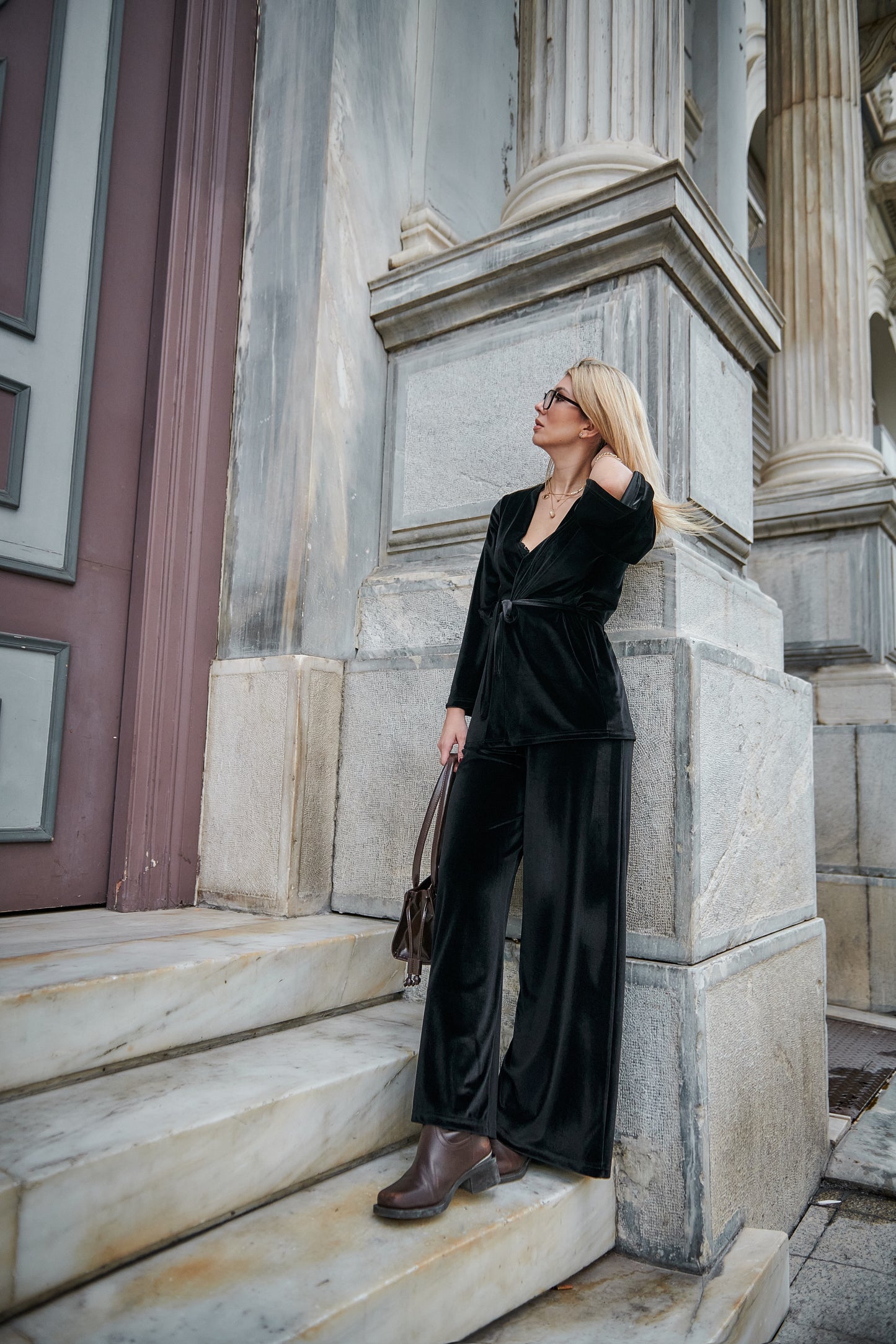 Analise Velvet Black Set